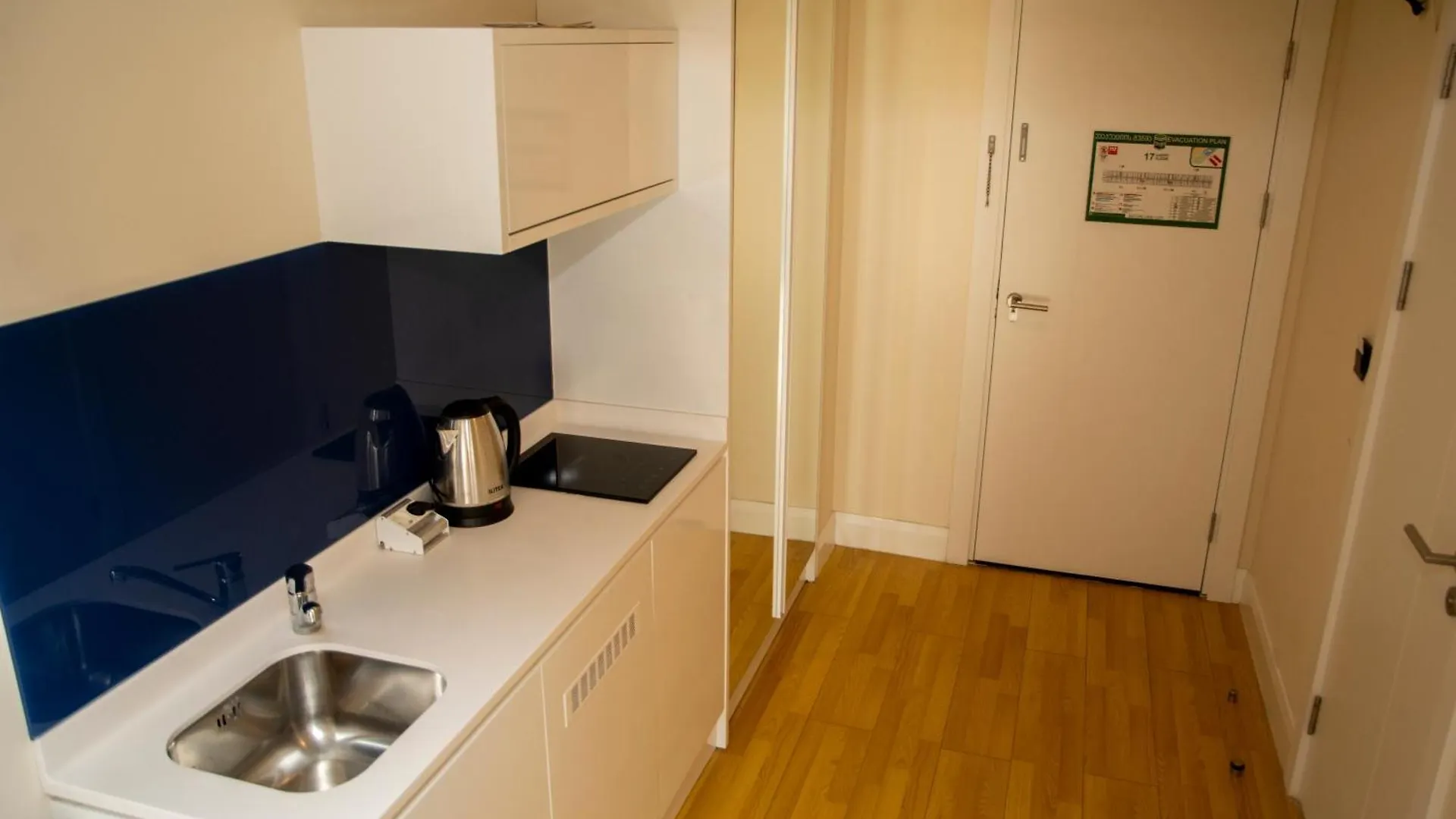 Vip Apartments N8 Batumi 5*,