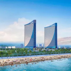 Orbi Twin Towers ***** Батуми